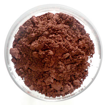 Red brown Fe-Cr-Zn